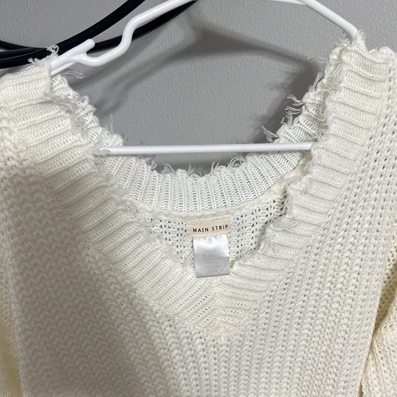 Sweater - Picture 4 of 4